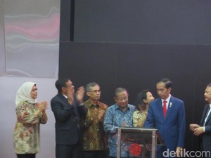 Terbitkan Sekuritisasi Aset Tol Jagorawi, Jasa Marga Pecah Telur