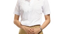 Berdiri sejak Januari 1949, inilah seragam pertama pramugari Garuda Indonesia. Hanya kemeja putih, rok cokelat dan topi cokelat. Sekilas, mirip seperti pakaian yang dikenakan para pejuang kemerdekaan (dok Garuda Indonesia)