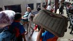 Libur Panjang, Stasiun Pasar Senen Dipadati Penumpang
