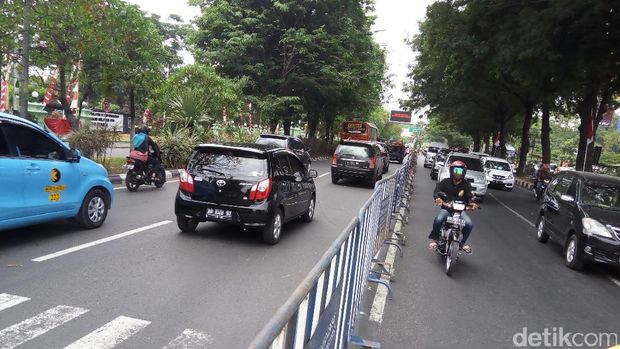 Antisipasi Macet Libur Idul Adha, Dishub Solo Pasang Barikade