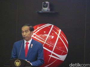 Ke BEI Pagi-pagi, Jokowi Pantau Vaksinasi Pelaku Perbankan dan Pasar Modal