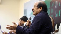 Kurtubi, mengatakan banyak rakya Papua yang tidak menikmati hasil Freeport sementara Freeport ada di sana.