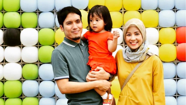 Desta Semakin Religius, Natasha Rizki Merasa Kurang Saleha