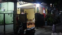 detikcom menemui Aipda Sumino di rumahnya di Perumahan Puri Permata, Cipondoh, Kota Tangerang, pada Rabu (30/8) malam.
