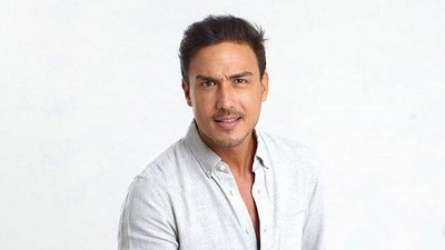 Saran Psikolog Bagi yang Mendambakan Pasangan Seganteng Hamish Daud