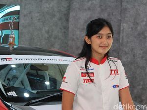 Pebalap Cantik Ini Pernah Tidak Lulus Ujian SIM