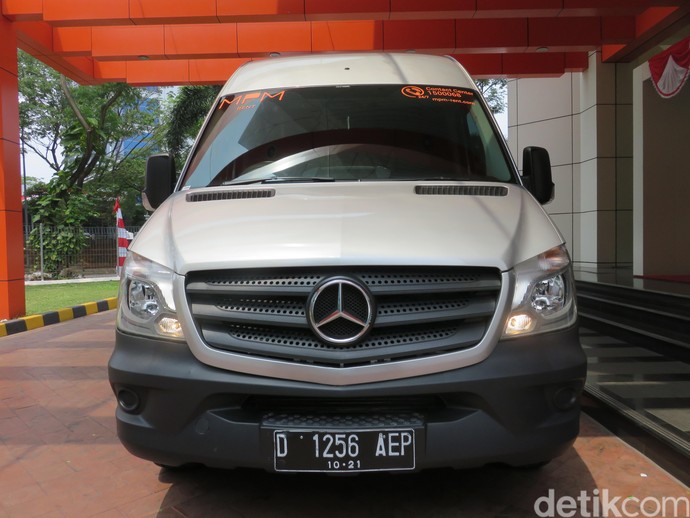 Mau Kendarai Van Mewah Mercedes Benz Siapkan Dana Rp 5 