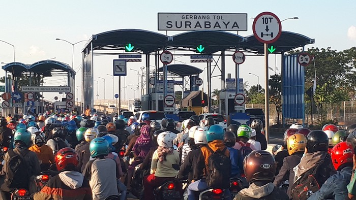 toron ke madura lewat suramadu