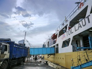 Ada Tol Laut, Harga Bahan Bangunan Hingga Makanan di Rote Turun 20%