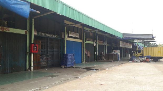 Pasar Induk Cipinang di hari pertama berlakunya HET