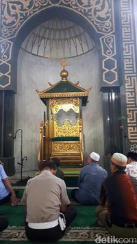 Penampakan Masjid Raya Pekanbaru yang Tak Lagi Cagar Budaya