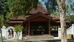Wisata Religi ke Makam Wali Songo