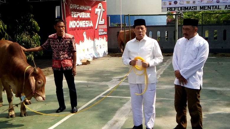 Idul Adha, Menhub Berkurban Sapi Limosin di Ponpes 