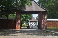 Libur Panjang, Keraton Kasepuhan Cirebon Jadi Favorit Wisatawan