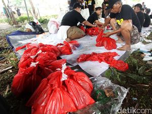 Bioplastik Ramah Lingkungan, Tapi Tetap Bukan untuk Bungkus Daging Kurban