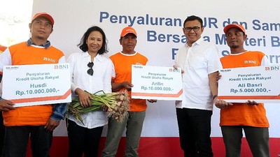 BNI Guyur Petani Bawang di NTB dengan KUR