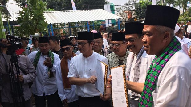 Djarot Resmikan Model Penampungan dan Pemotongan Kurban di 