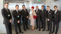 Kalau para pria ganteng ini, asalnya dari maskapai Emirates. Gagah dan tampan banget ya!  (Instagram/@emiratescabincrew_lovers)