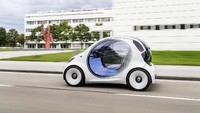 Namun yang menjadi perhatian, desain yang disajikan sangat unik yakni transparan sehingga apa pun yang ada dalam kabin terlihat begitu jelas. Foto: Dok. Smart