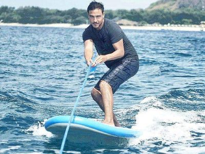 Pantas Raisa Meleleh, Begini Gaya Sporty Hamish Daud Saat Olahraga