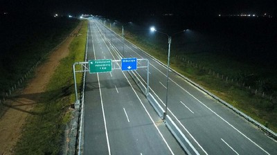 Foto: Wajah Tol Palembang-Indralaya di Malam Hari