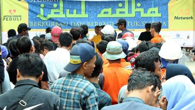 Sebar Hewan Kurban Hingga ke Pelosok Negeri