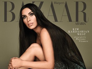 Tiru Gayanya Saat Muda, Kim Kardashian Buat Penyanyi Cher Bangga