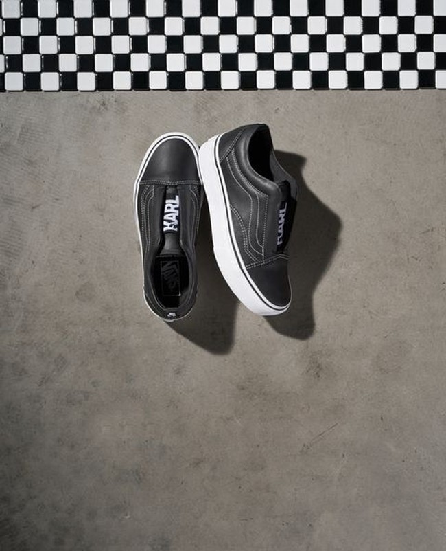 Desain otentik Vans masih dipertahankan, hanya saja ditambah dengan detail yang lebih kekinian, misalnya logo KARL, aplikasi bahan kulit dan sol tebal. Foto: Dok. Karl Lagerfeld x Vans
