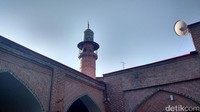 Blue Mosque adalah masjid tua, dibangun tahun 1765 oleh Gubernur Yerevan bernama Hussein Ali Khan. Pada masa itu, Yerevan memang berada di bawah pemerintahan Iran. Foto: Danu Damarjati-detikcom