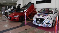 Peserta hadir sebagai perorangan maupun klub, diantaranya Empire, Sirion Indonesia Club (SIC), H2O, ASalvo, Bodrex, Galaxy Autoconcept, Jazz Fit Club, Maxxio, FX Sticker, Thrive, Brionesia, YC Autoworks, Yoong Motor, Circle, Gesrex Gang, BD Project, BJG, KOG, TKCI, Tito, CAI, DAI, dan lain-lain. Foto: Dadan Kuswaraharja