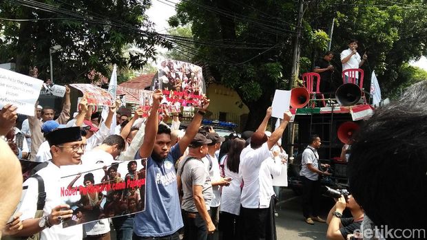 Protes Kekerasan Rohingya, Kedubes Myanmar Didemo