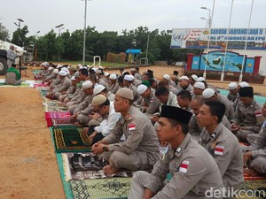 Tim FPU Indonesia Bagikan 208 Hewan Kurban ke Pengungsi Sudan
