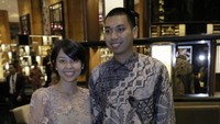 Rayi Ran yang dikenal sebagai sahabat Raisa juga tampak di antara para undangan. Dia datang bersama sang istri. Foto: Asep Syaifullah