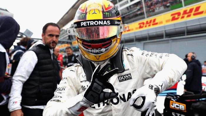 Lewis Hamilton kini memegang rekor pole terbanyak (Foto: Mark Thompson/Getty Images) Lewis Hamilton kini memegang rekor pole terbanyak (Foto: Mark Thompson/Getty Images)