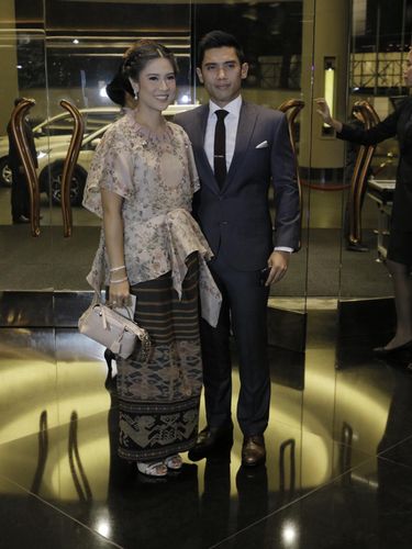 Foto: Adu Gaya Selebriti di Pernikahan Raisa dan Hamish, Siapa Terbaik?