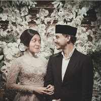 Pernikahan Raisa dan Hamish Daud dinyatakan netizen sebagai #haripatahhatinasional, sehingga tidak heran yang baper bukan hanya pria tapi juga wanita. Raisa dan Hamish memang memiliki banyak penggemar sehingga pernikahan keduanya membuat beberapa fans jadi patah hati. Foto: Dok. Instagram @bellasrg.