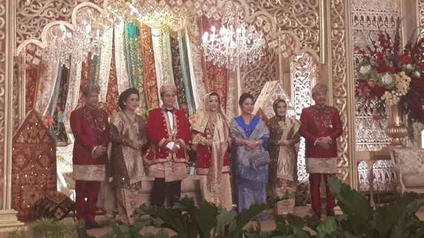 Yang Hadir di Resepsi Anak BG-Buwas: Luhut Hingga AHY-Ibas