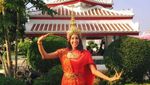 Foto: Senyum Manis Pilot Wanita Belanda