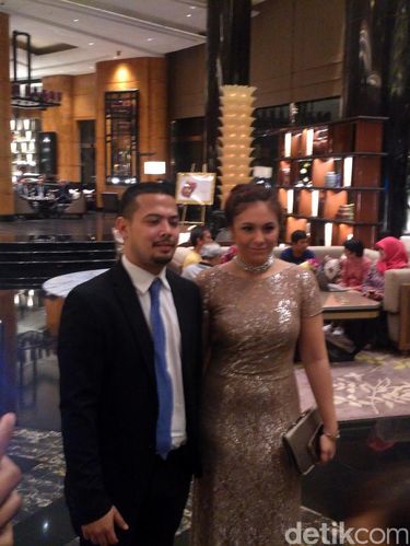 Foto: Adu Gaya Selebriti di Pernikahan Raisa dan Hamish, Siapa Terbaik?