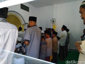 Hari Ini Ratusan Jemaah Aboge di Probolinggo Salat Idul Adha