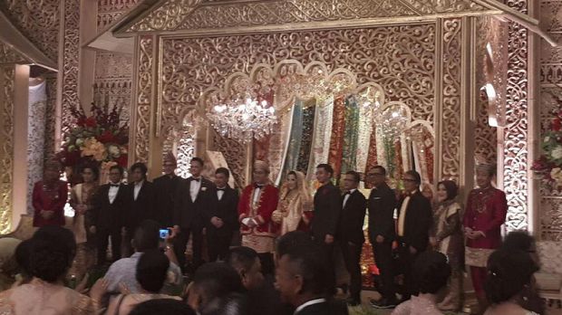 Makin Semarak, Tamu Resepsi Pernikahan Anak Buwas-BG Joget Maumere