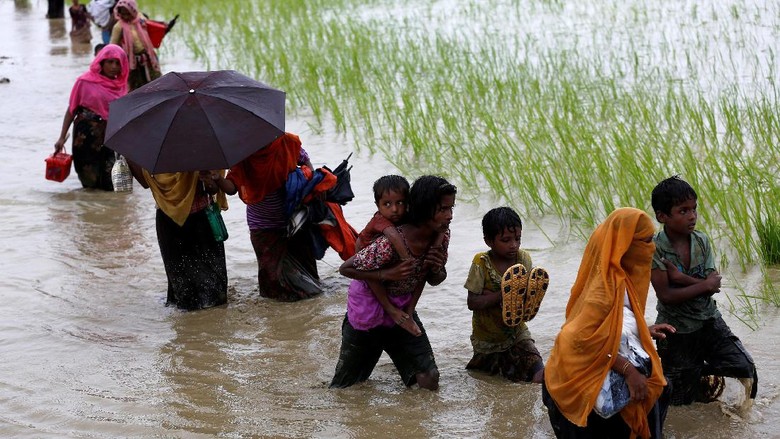 Guru Besar UI: ASEAN Bisa Embargo Ekonomi Myanmar demi Rohingya Guru Besar UI: ASEAN Bisa Embargo Ekonomi Myanmar demi Rohingya