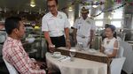 Direksi PELNI Jamu Penumpang di KM Kelud