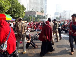 Peduli Rohingya, Sejumlah Komunitas Gelar Teatrikal di Bundaran HI