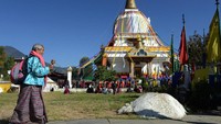 Foto: Terjepit antara China dan India, Bhutan membentang sekitar 23.818 kilometer persegi. Hutannya amat luas karena mencakup sekitar 70% dari total luasan wilayah negara dan inilah yang bertindak sebagai penyerap karbon alami, penyerap karbon dioksida (BBC Travel)
