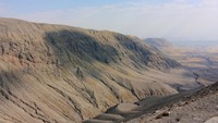 Danau tersebut sebenarnya memiliki pemandangan indah dengan posisi di bawah Oi Doinyo Lengai, pegunungan berapi aktif di Rift Valley (Thinkstock)