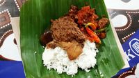 Nasi gudeg yang bisa Anda jadi pilihan makan siang.