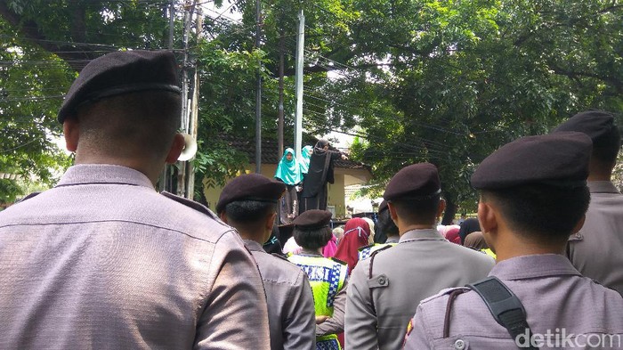 Massa Pendemo Bubar Usai Ditemui Perwakilan Kedubes Myanmar
