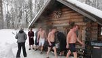 Foto: Ya Ampun, Sauna di Tengah Salju Sambil Lari-lari