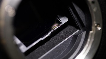 Kerusakan cermin di Nikon D500. Foto: Istimewa/Lens Rental